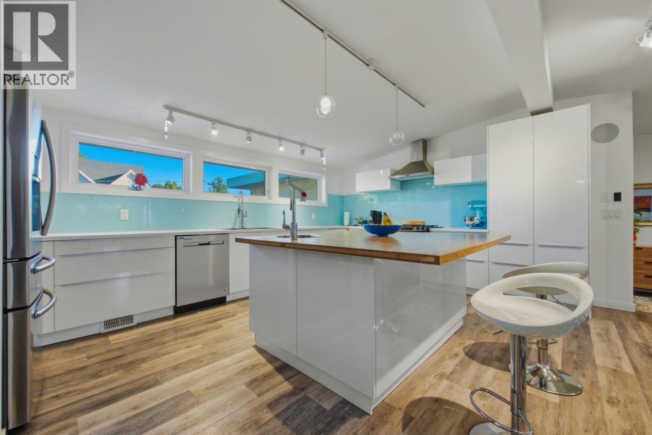 445 Sarsons Road, Kelowna, BC