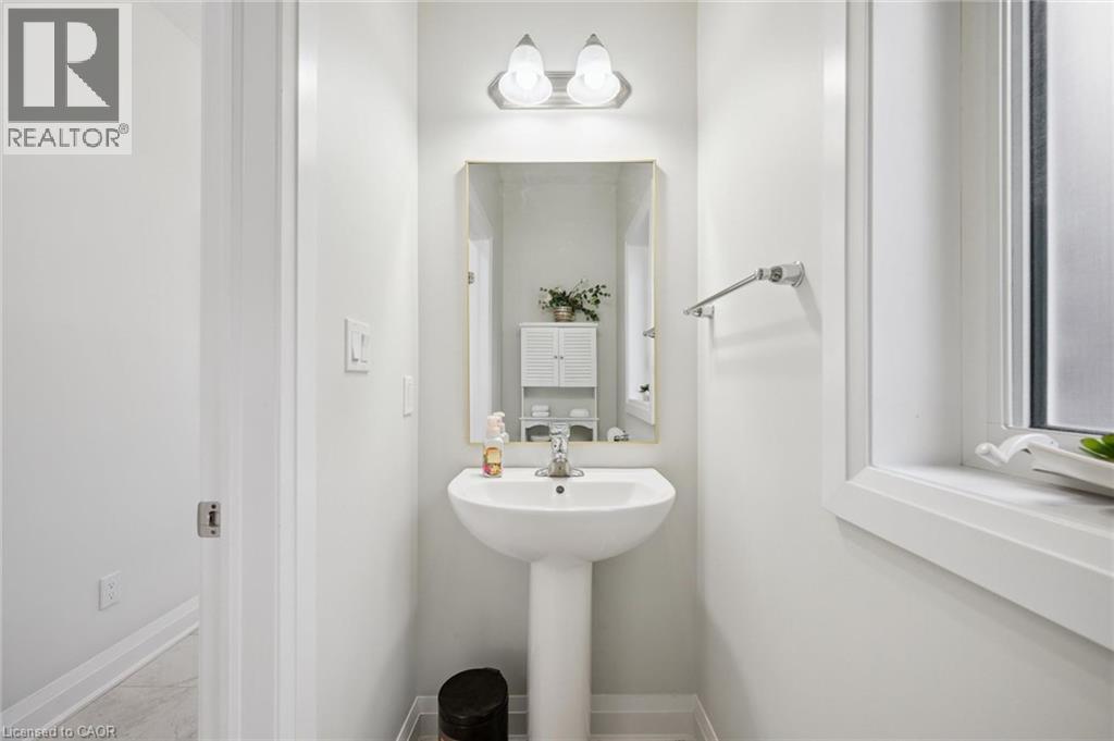 736 Wood Lily Street, Waterloo, ON