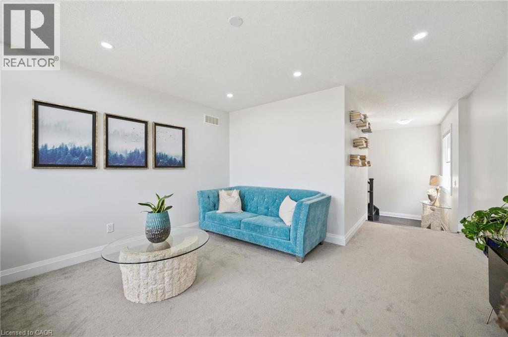 736 Wood Lily Street, Waterloo, ON