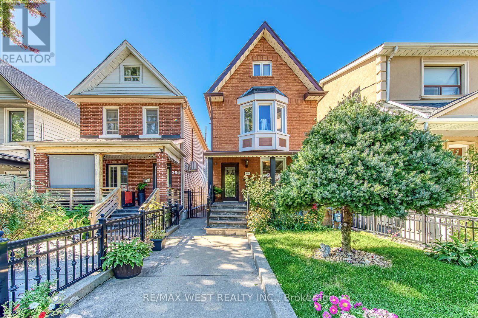 396 Bartlett Avenue N, Toronto, ON