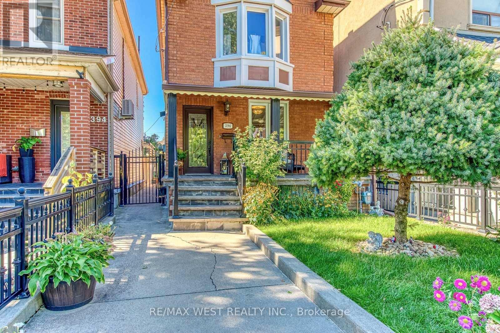 396 Bartlett Avenue N, Toronto, ON