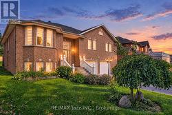119 ELIZABETH STREET Oshawa (Mclaughlin), ON L1J 8L9