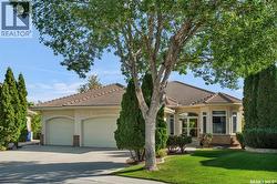 322 Collins CRESCENT Saskatoon, SK S7N 4K7