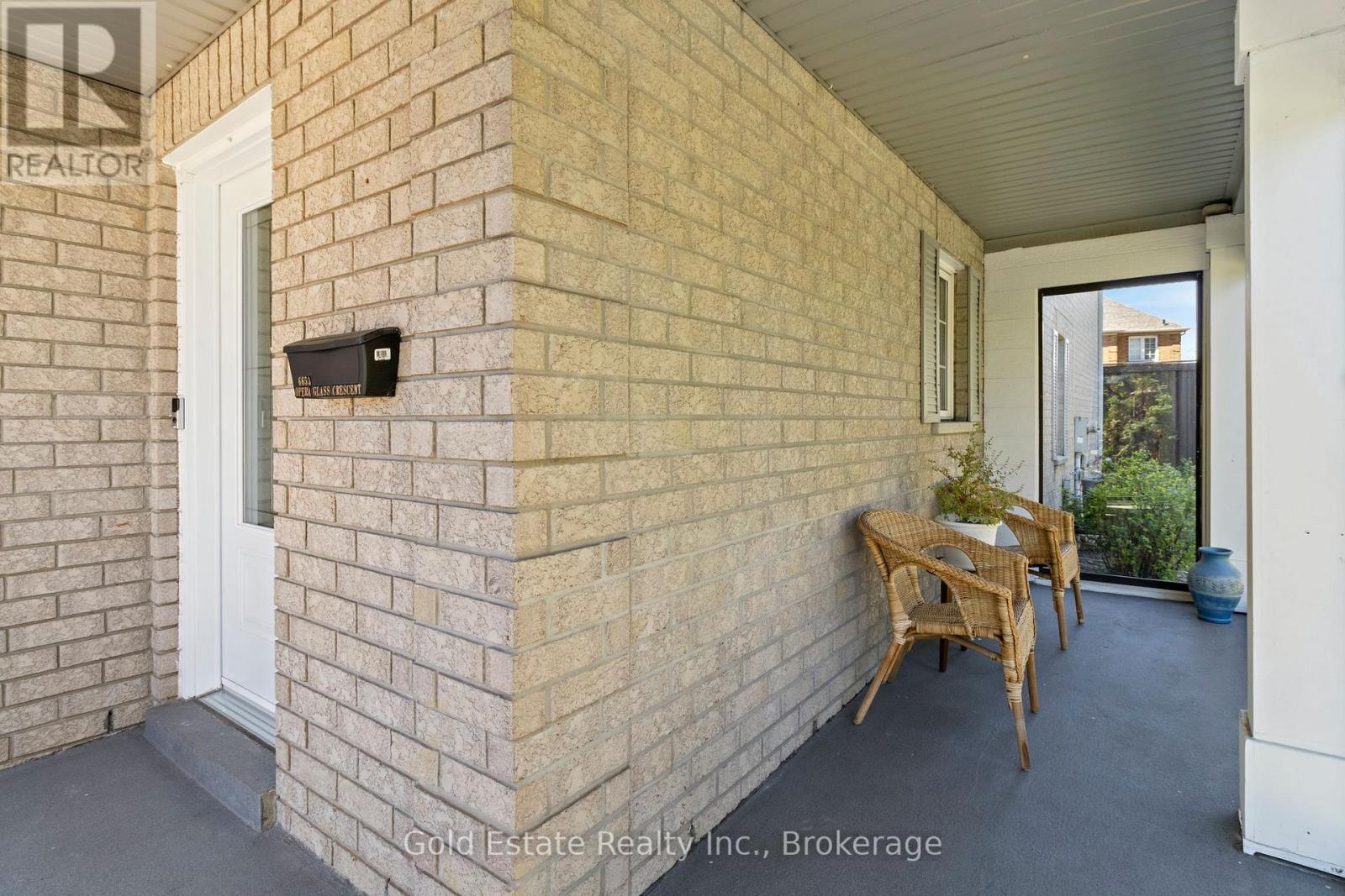 Sun soaking glass covered front porch for coffee/T - 6653 Opera Glass Crescent, Mississauga, ON
