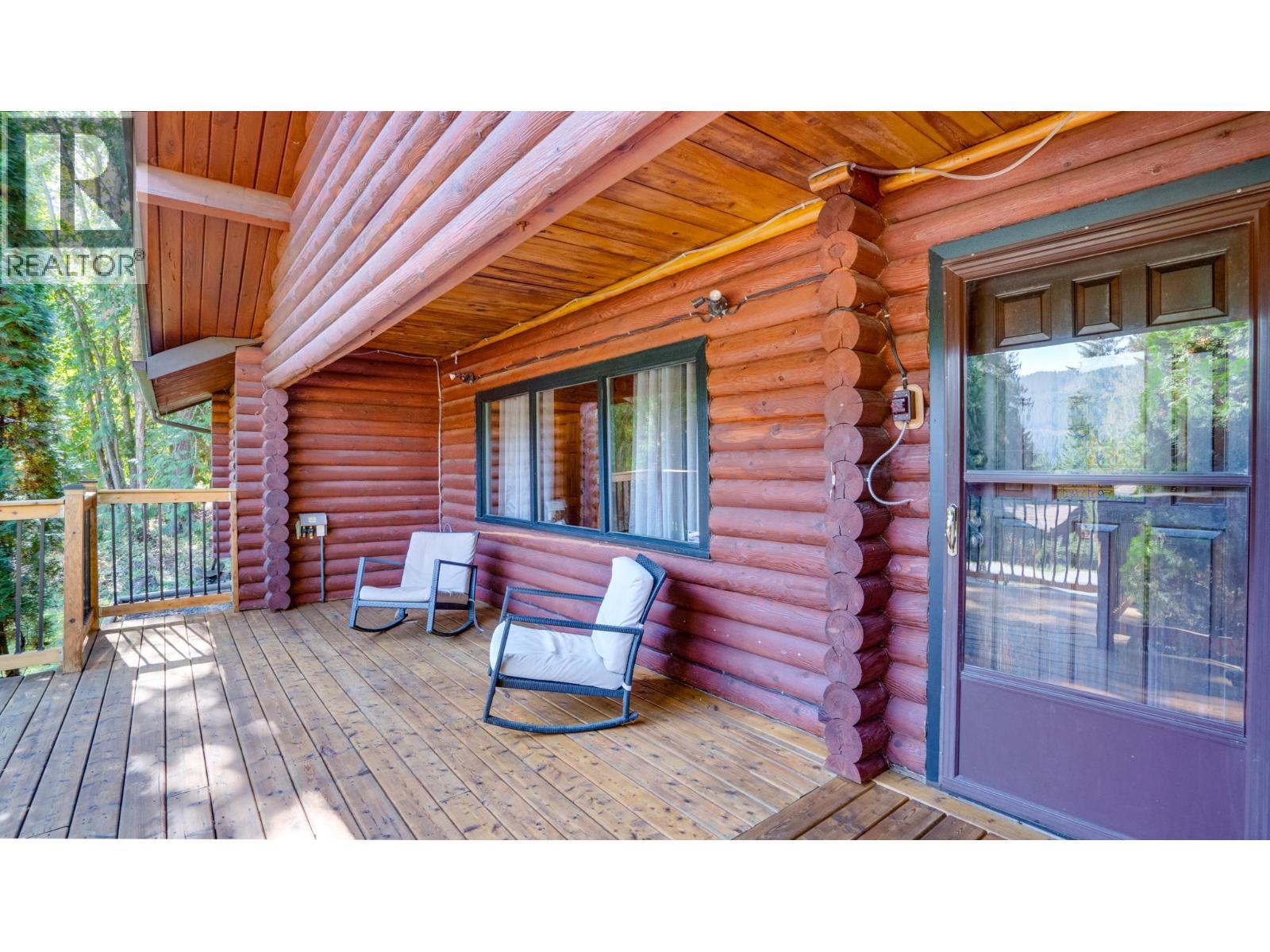 2452 Forest Drive, Blind Bay, BC