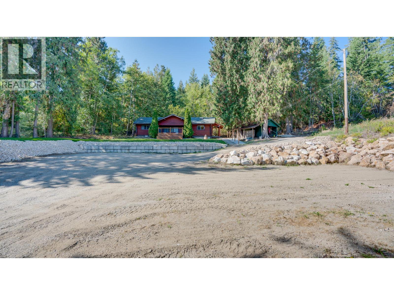 2452 Forest Drive, Blind Bay, BC