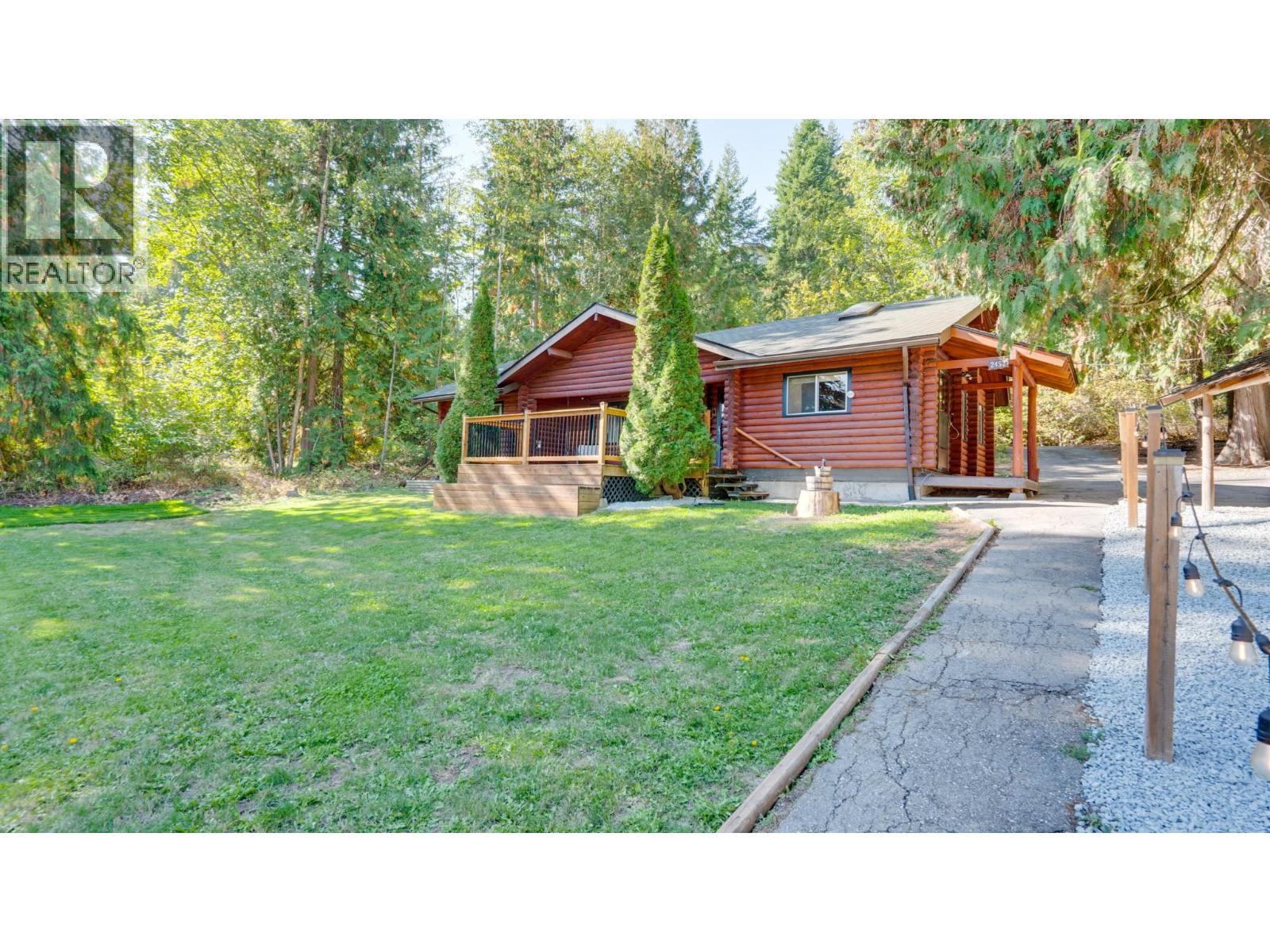 2452 Forest Drive, Blind Bay, BC