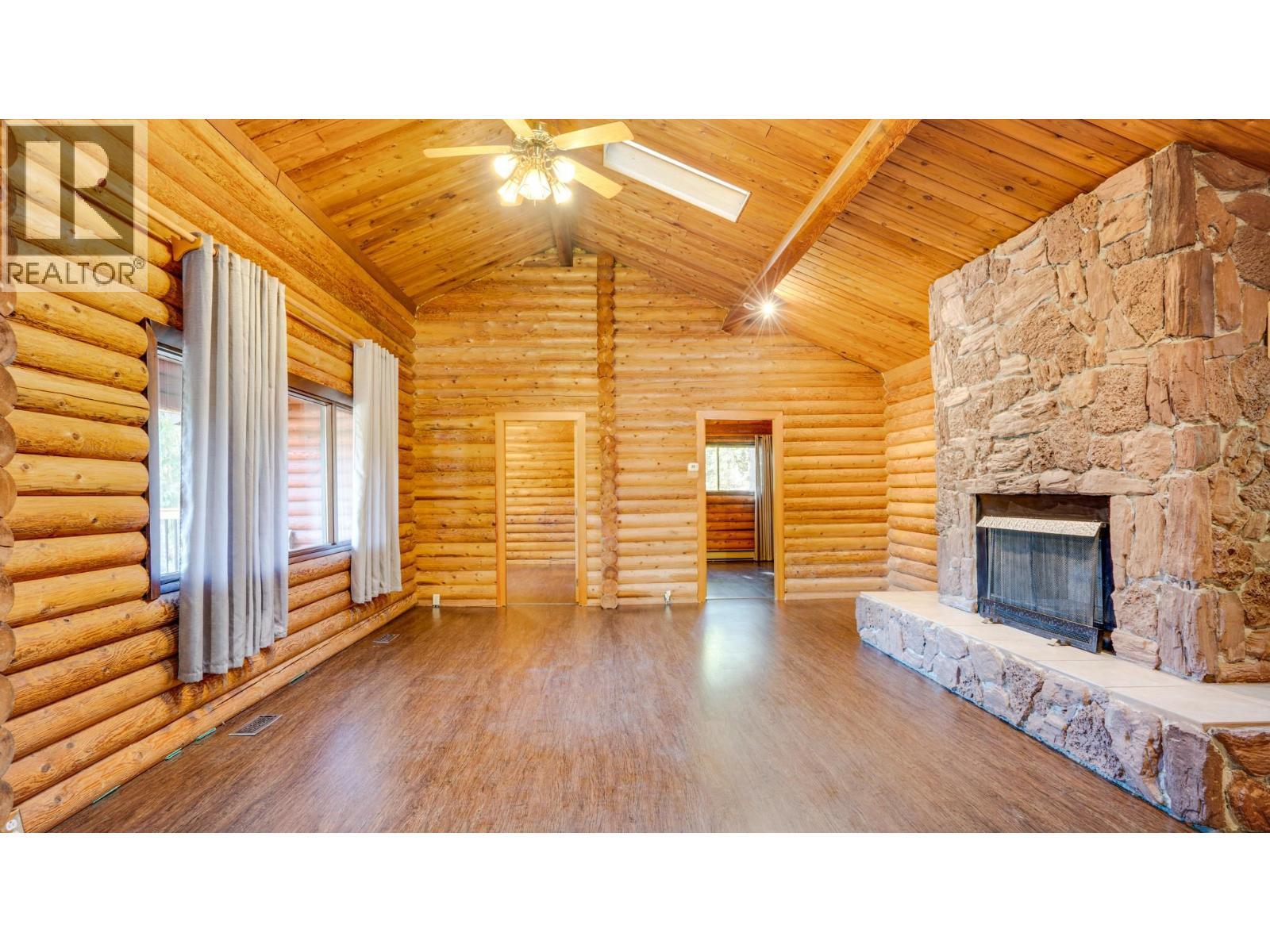 2452 Forest Drive, Blind Bay, BC