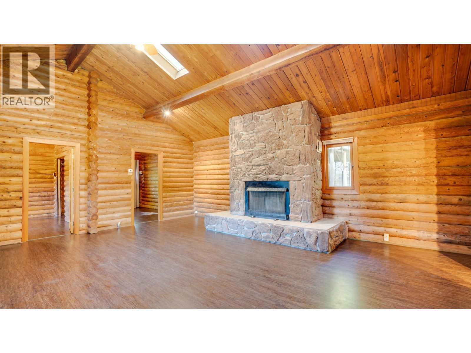 2452 Forest Drive, Blind Bay, BC