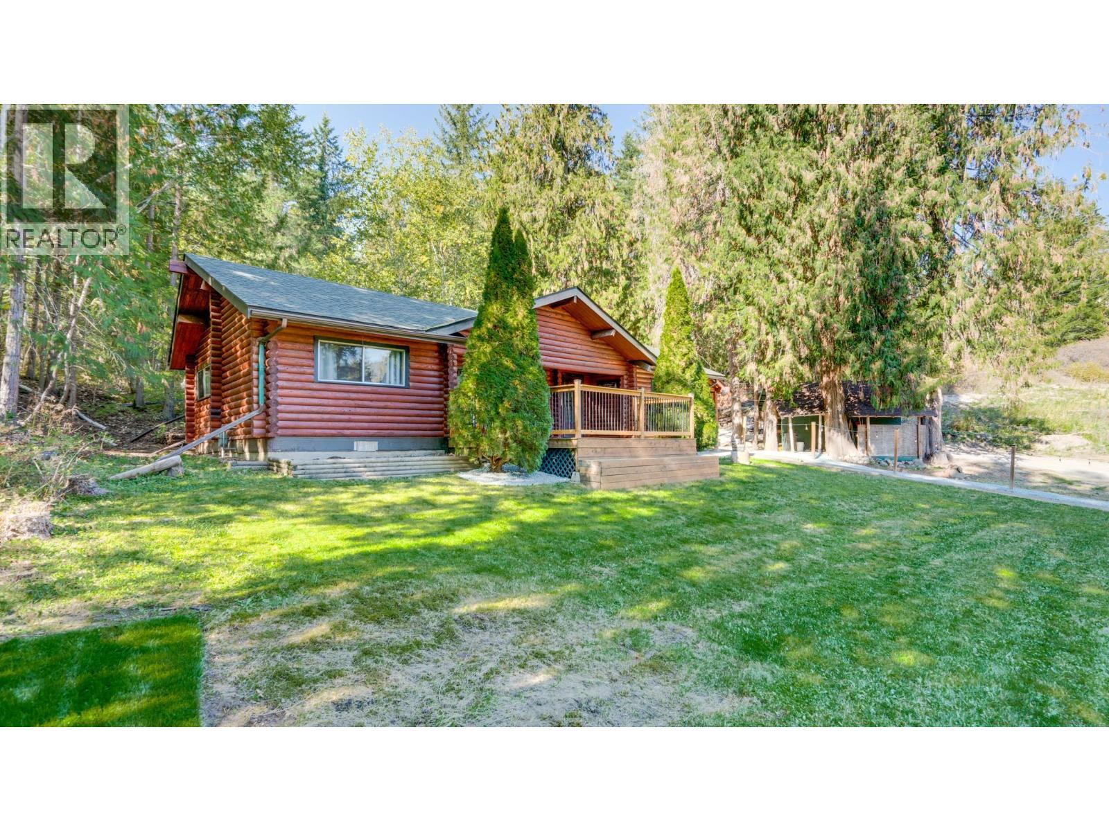 2452 Forest Drive, Blind Bay, BC