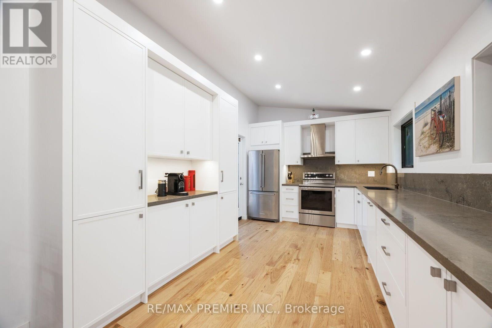 9 Adeline Court, Toronto, ON