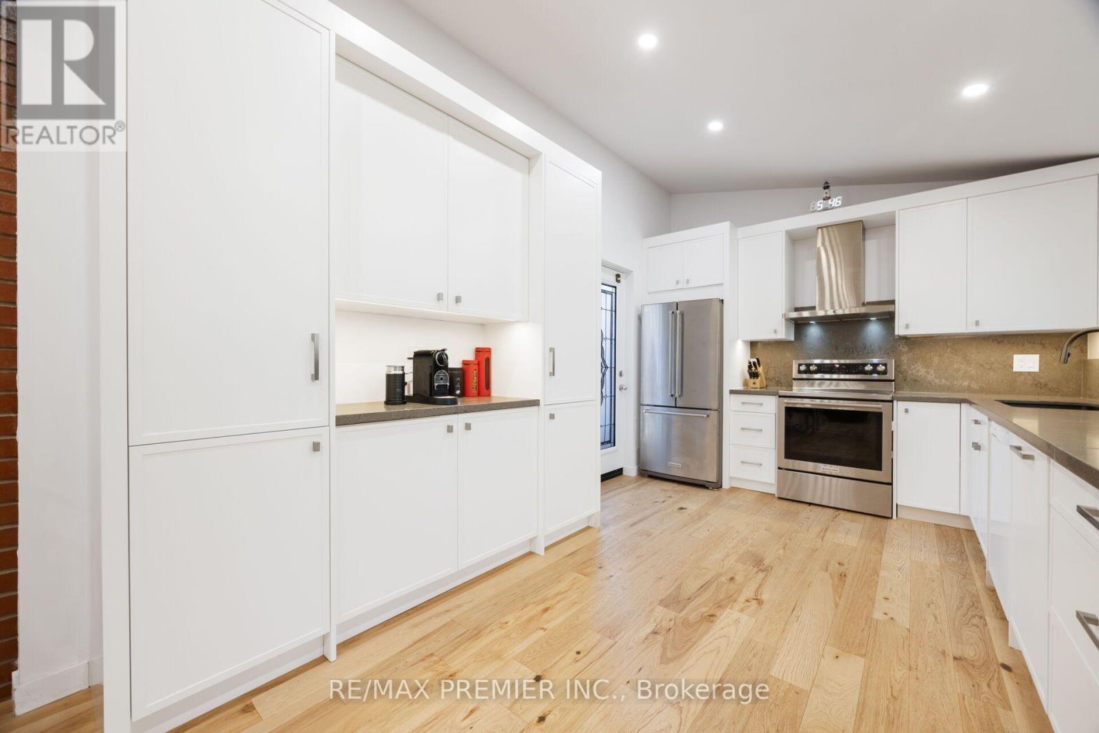 9 Adeline Court, Toronto, ON
