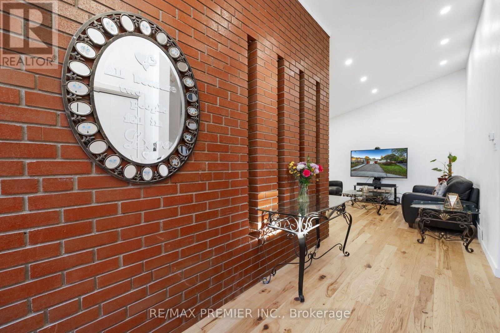 9 Adeline Court, Toronto, ON