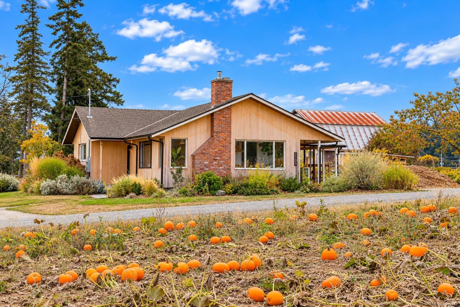 2105 Straitsview Rd, Central Saanich, BC
