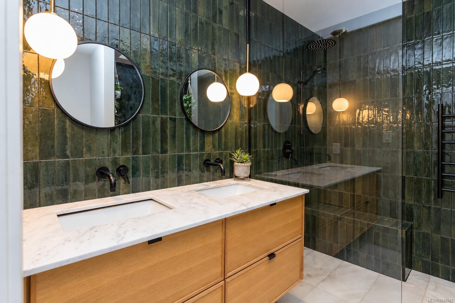 2105 Straitsview Rd, Central Saanich, BC