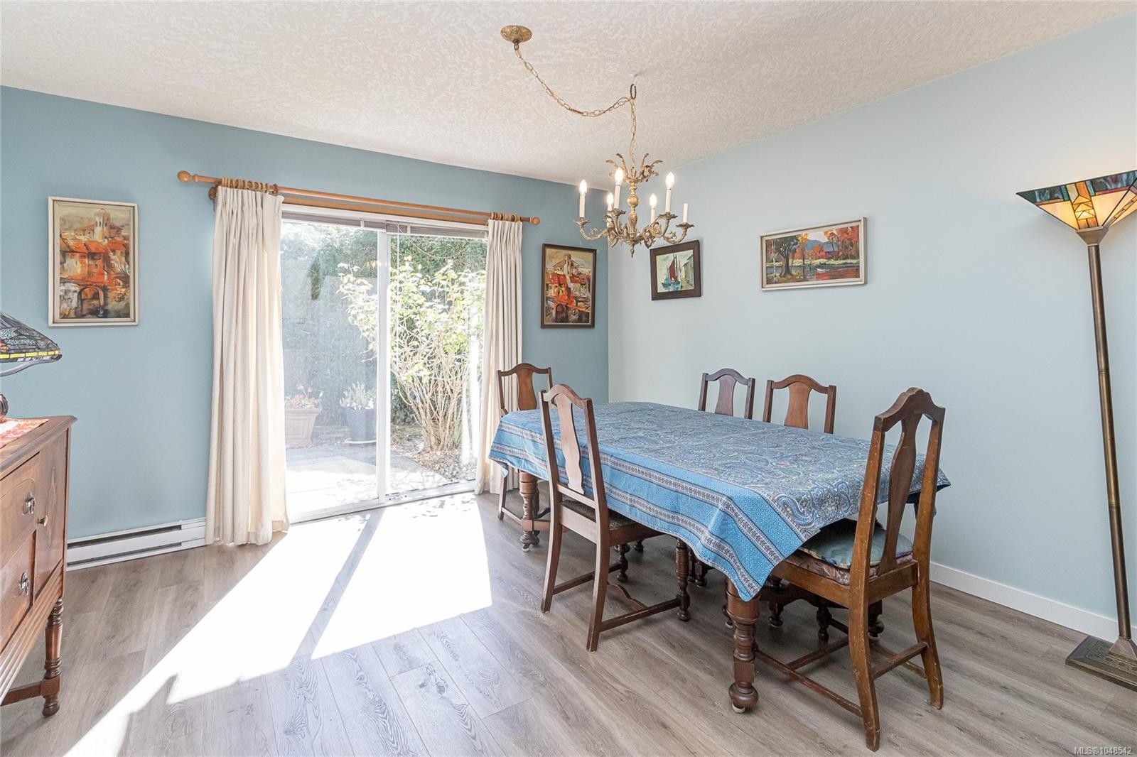 4541 Elk Lake Dr, Saanich, BC