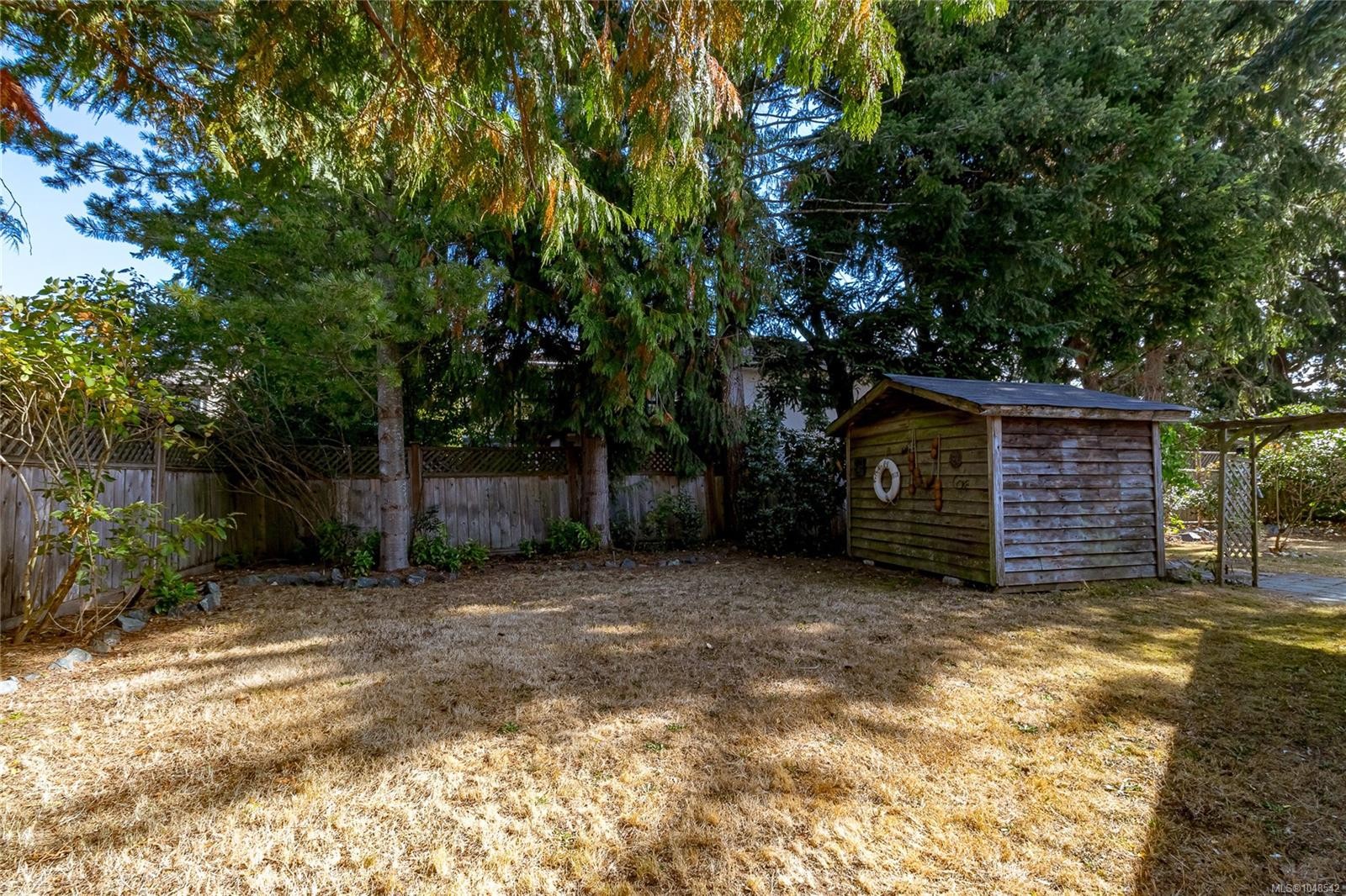4541 Elk Lake Dr, Saanich, BC