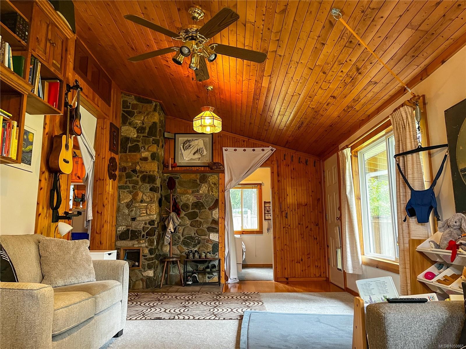 2243 Fearon Rd, Campbell River, BC