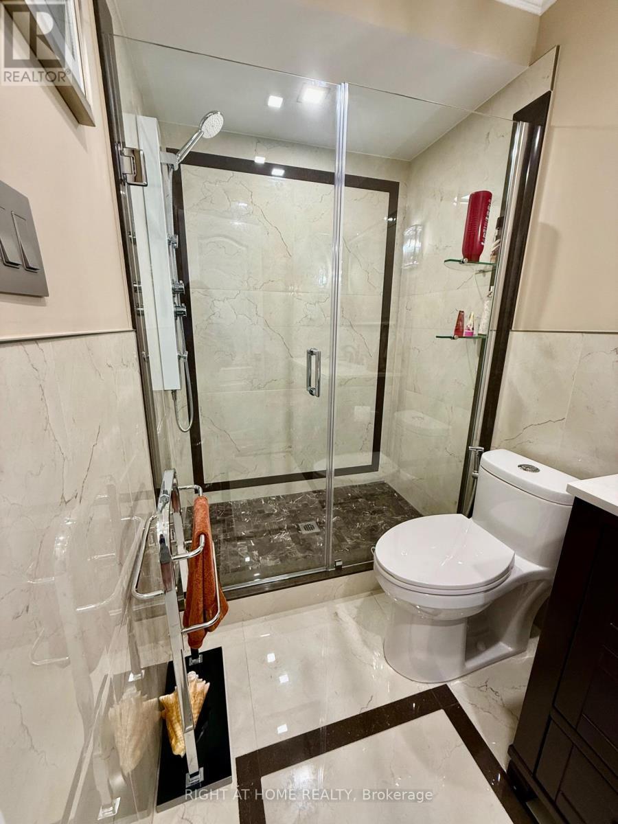 129 Four Seasons Crescent, East Gwillimbury, ON