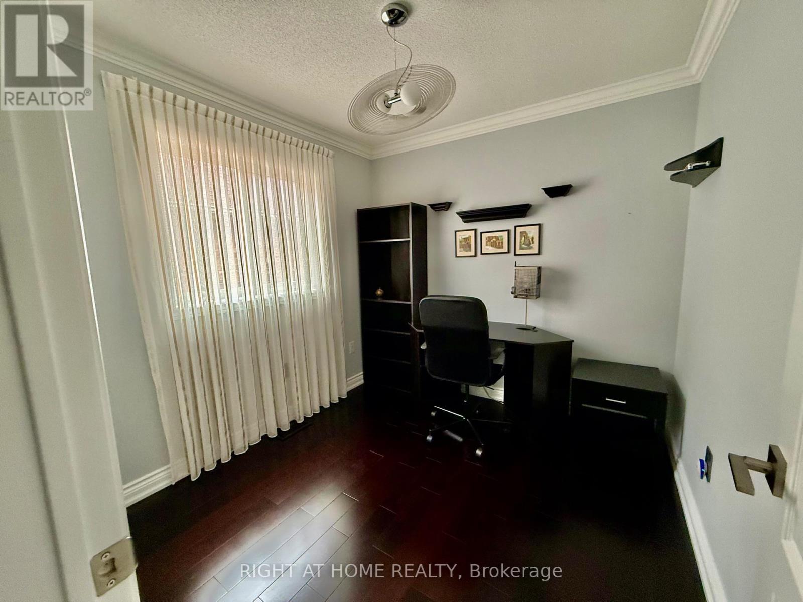 129 Four Seasons Crescent, East Gwillimbury, ON