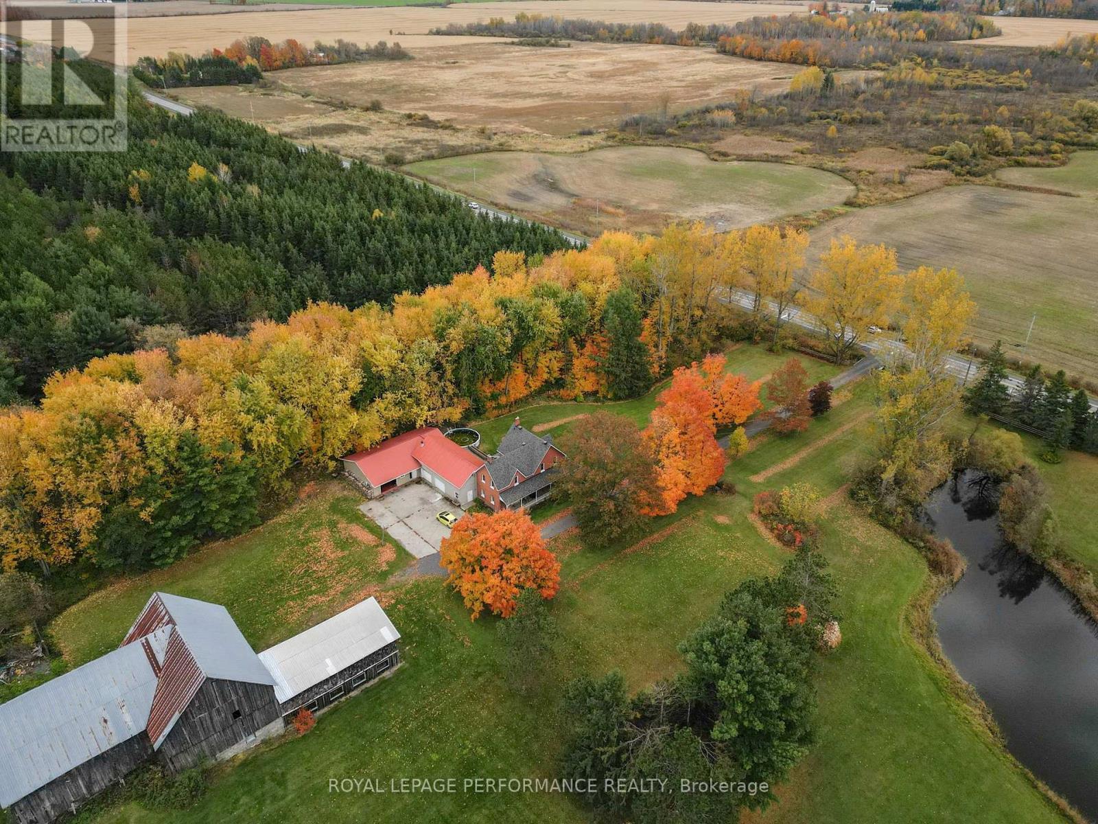 8253 Russell Road, Ottawa, ON