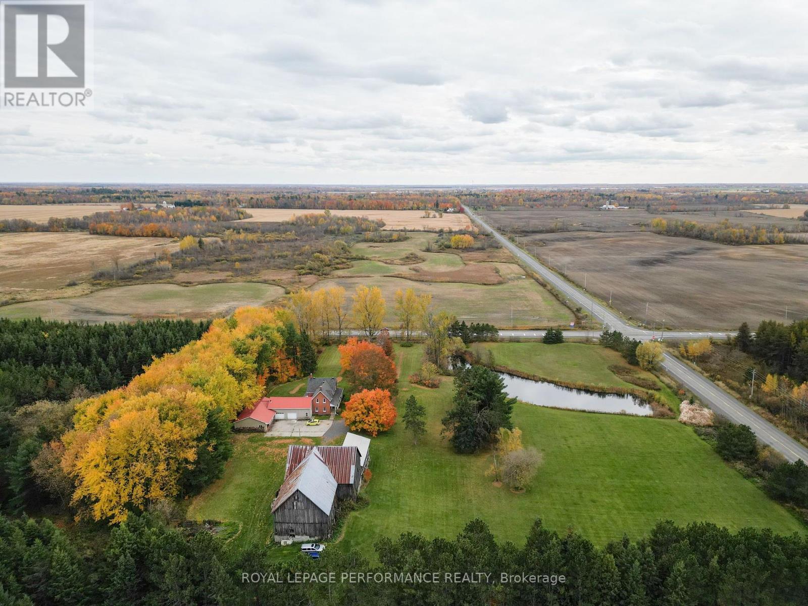 8253 Russell Road, Ottawa, ON