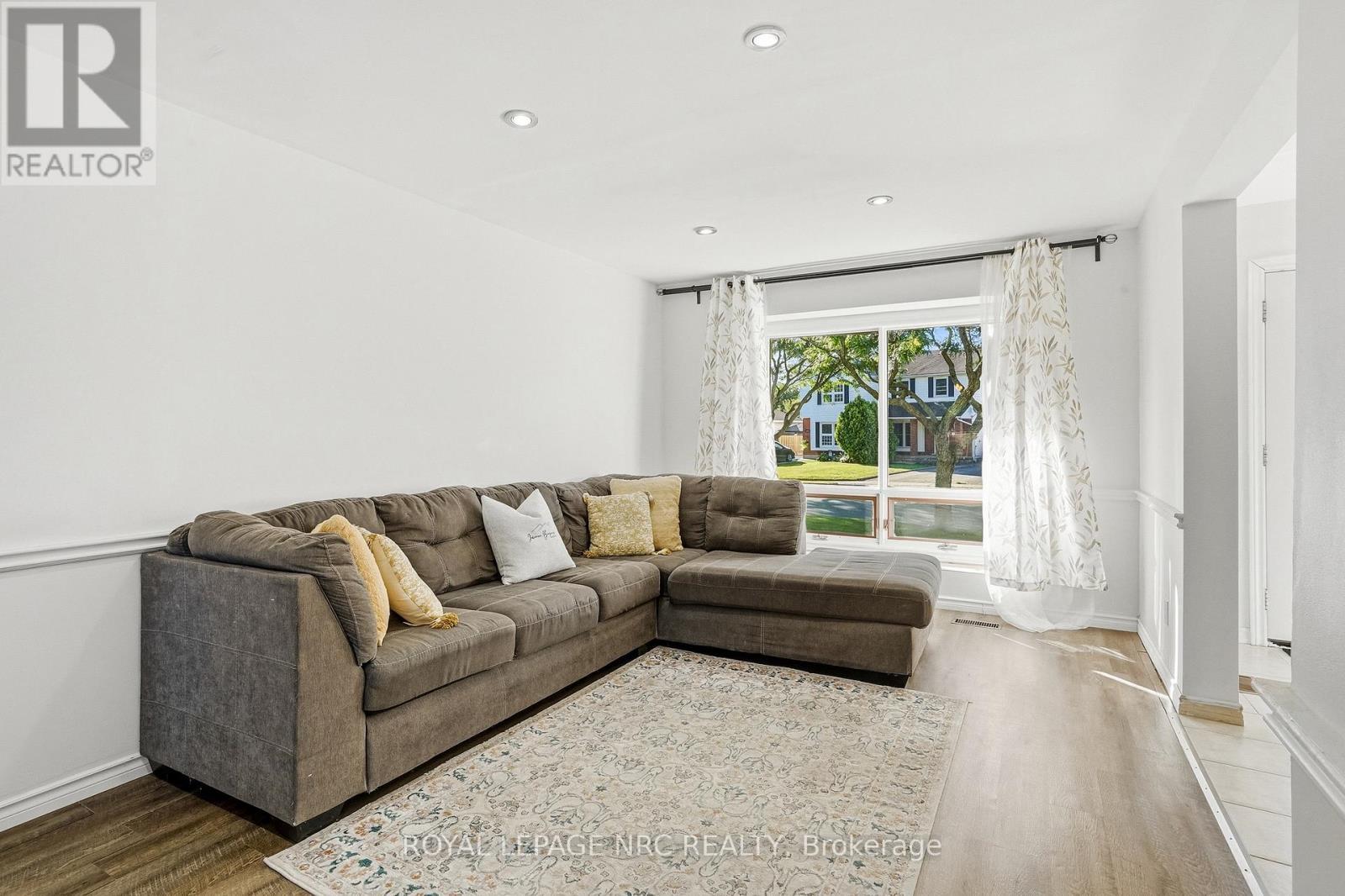 6033 Wildrose Crescent, Niagara Falls (Oldfield), ON