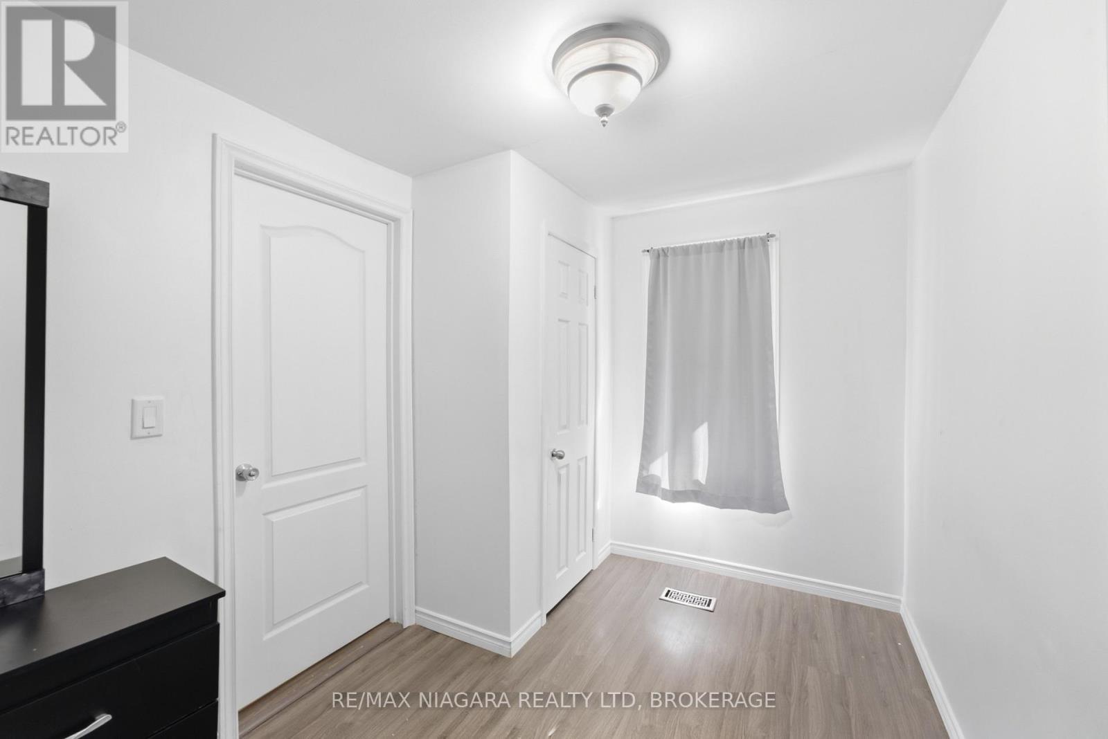 6525 Oneil Street, Niagara Falls (Stamford), ON