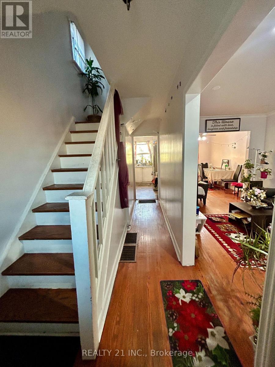 176 Linden Avenue, Toronto, ON
