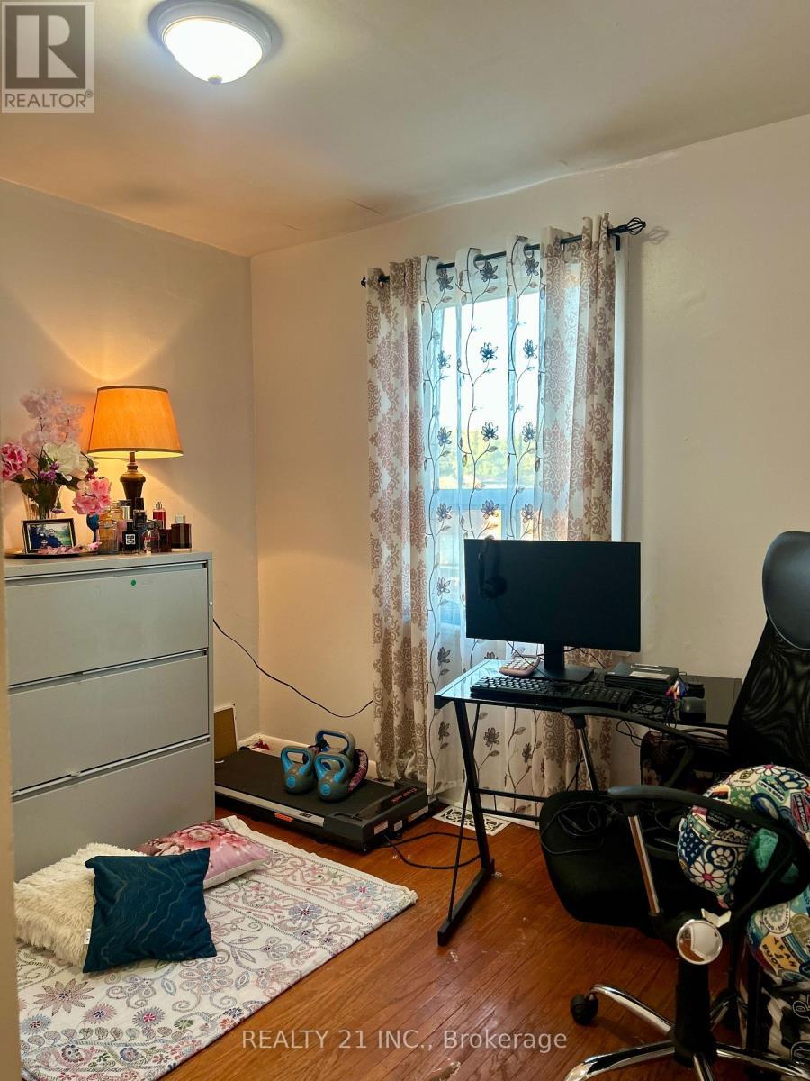 176 Linden Avenue, Toronto, ON