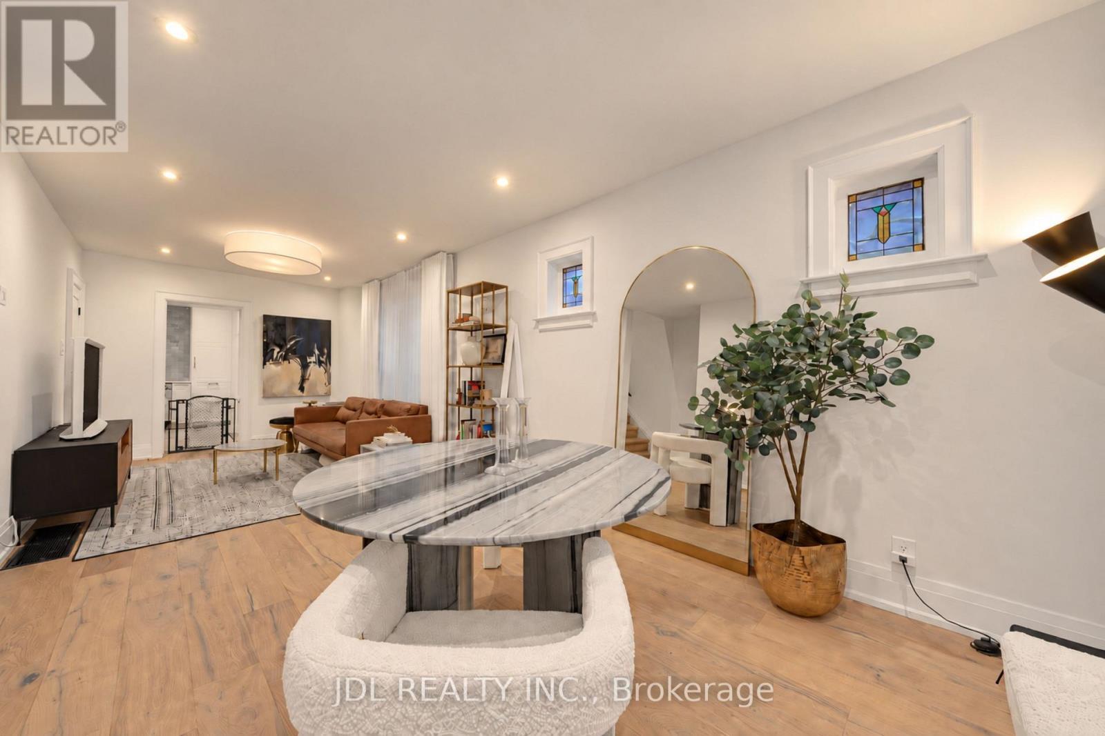 379 Scarborough Road, Toronto, ON