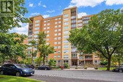 5 - 373 LAURIER AVENUE E Ottawa, ON K1N 8X6