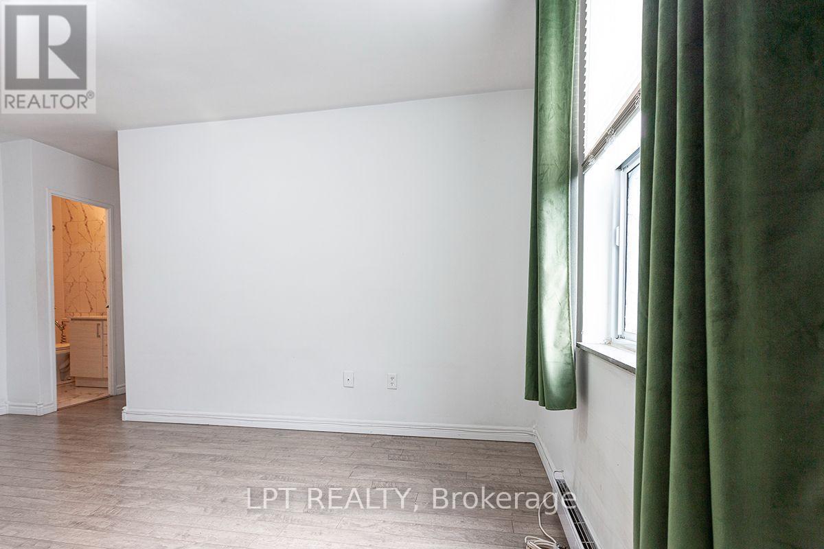 504 - 315 Dixon Road, Toronto, ON