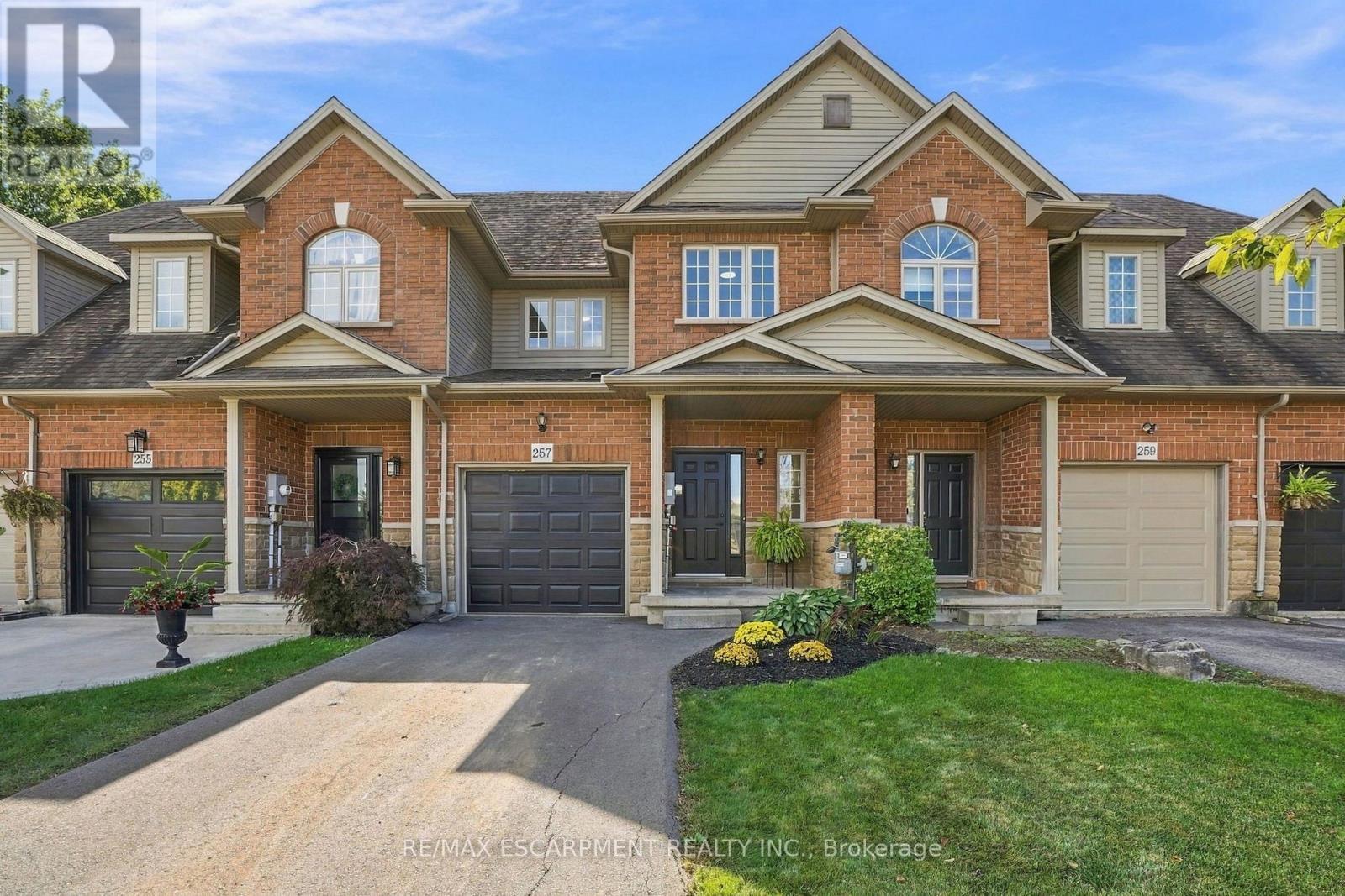 257 Southbrook Drive, Hamilton, ON