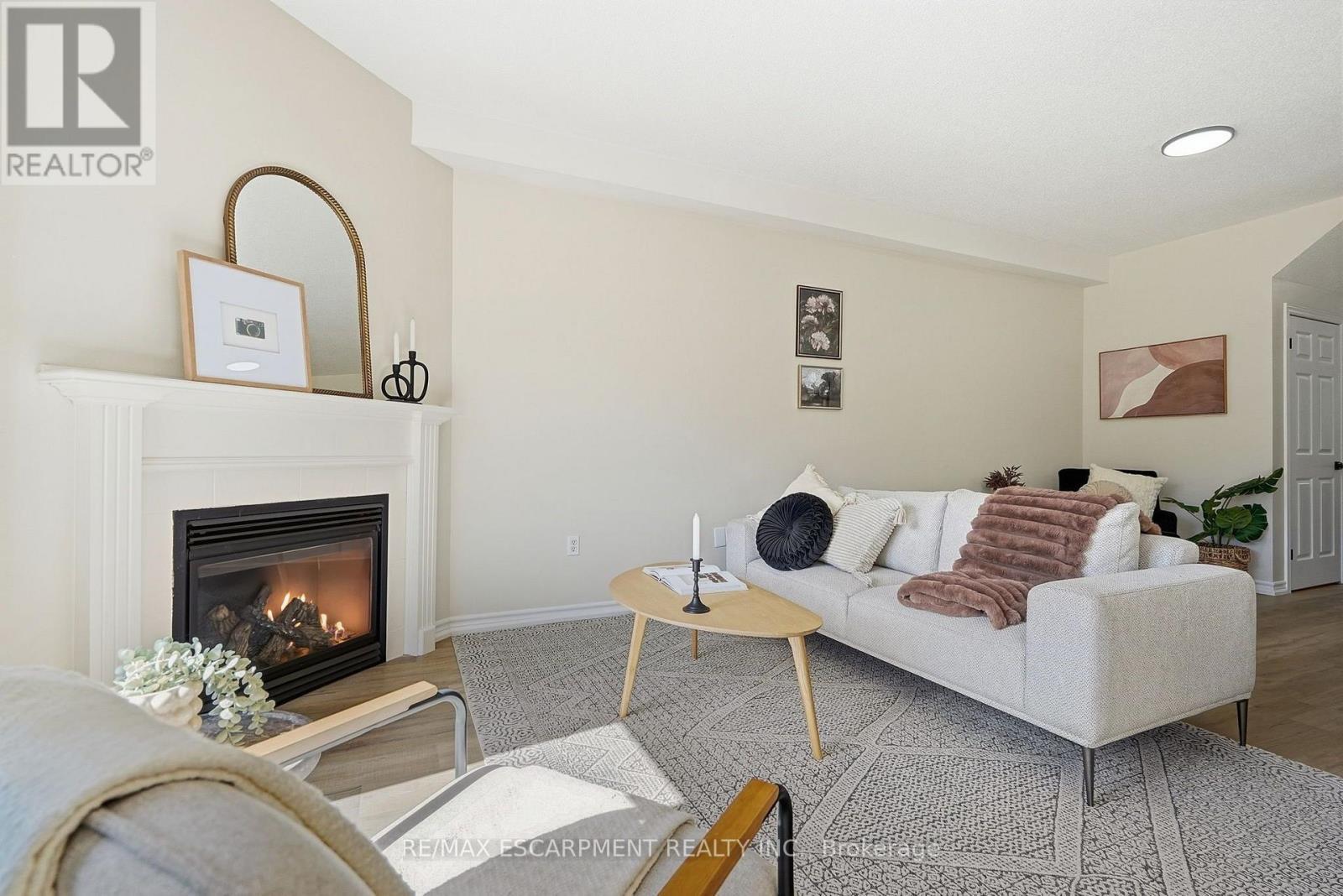 257 Southbrook Drive, Hamilton, ON