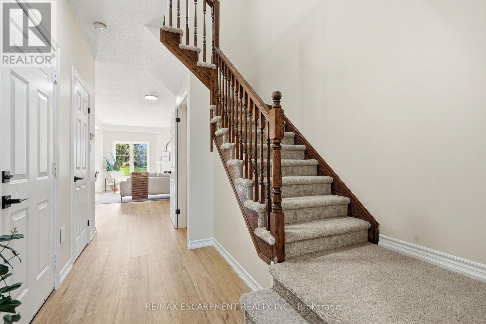 257 Southbrook Drive, Hamilton, ON