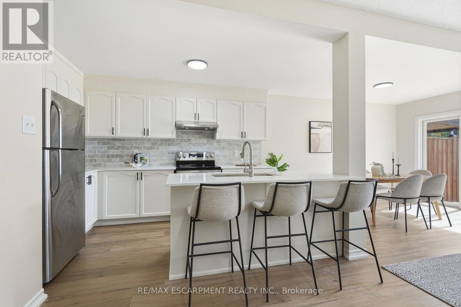 257 Southbrook Drive, Hamilton, ON