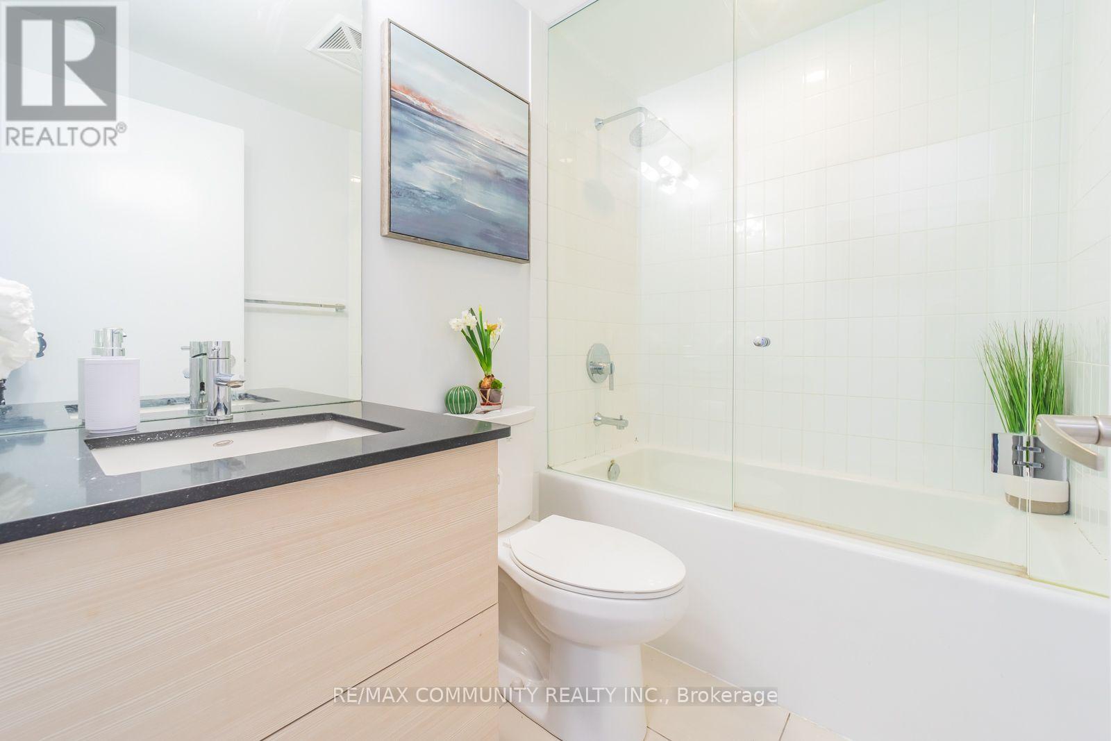1210 - 210 Simcoe Street, Toronto, ON