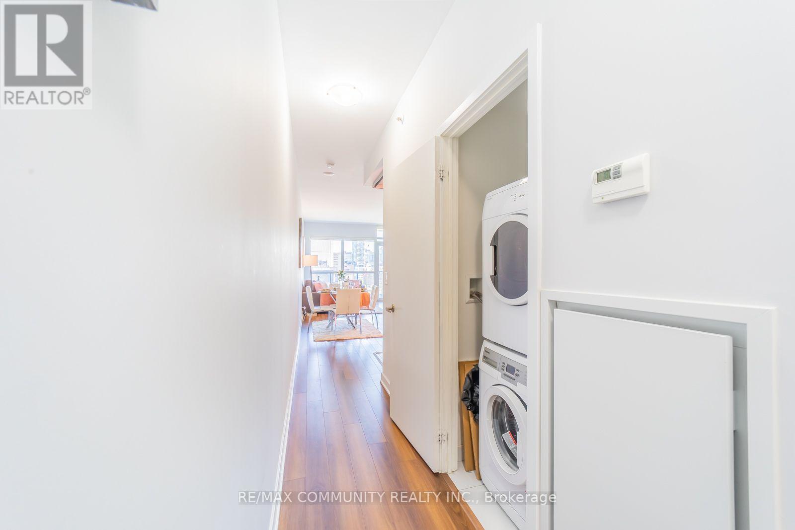 1210 - 210 Simcoe Street, Toronto, ON