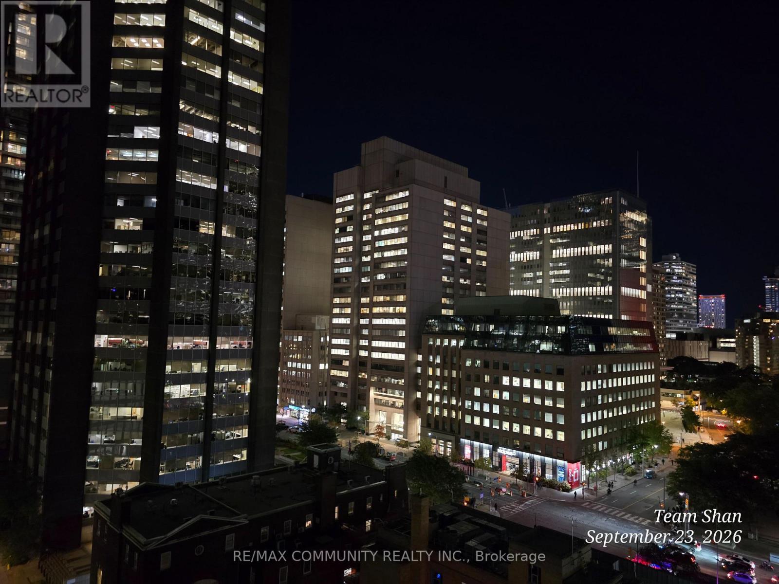 1210 - 210 Simcoe Street, Toronto, ON