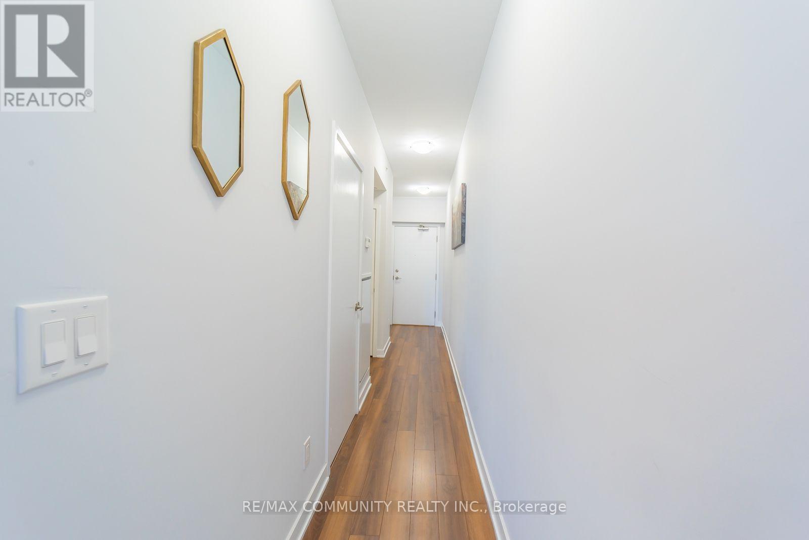 1210 - 210 Simcoe Street, Toronto, ON