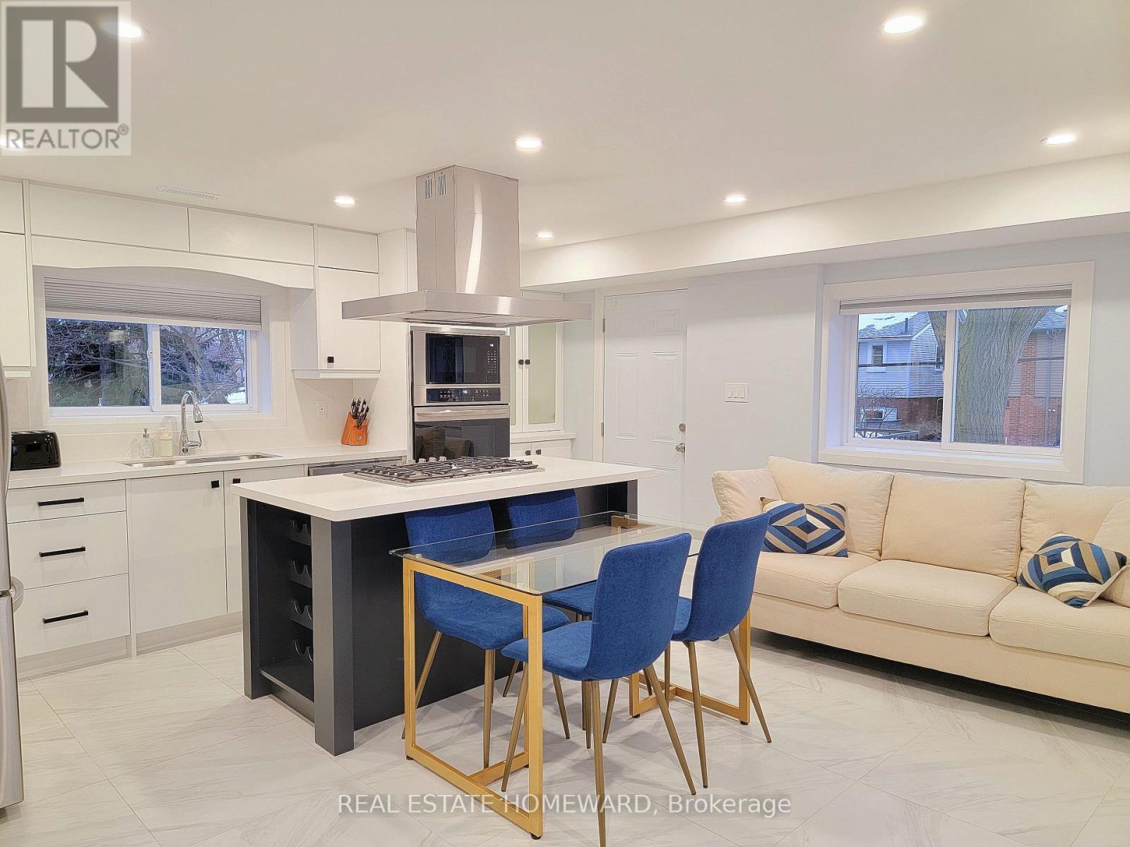 Second/third floor unit kitchen - 434 Victoria Park Avenue, Toronto, ON