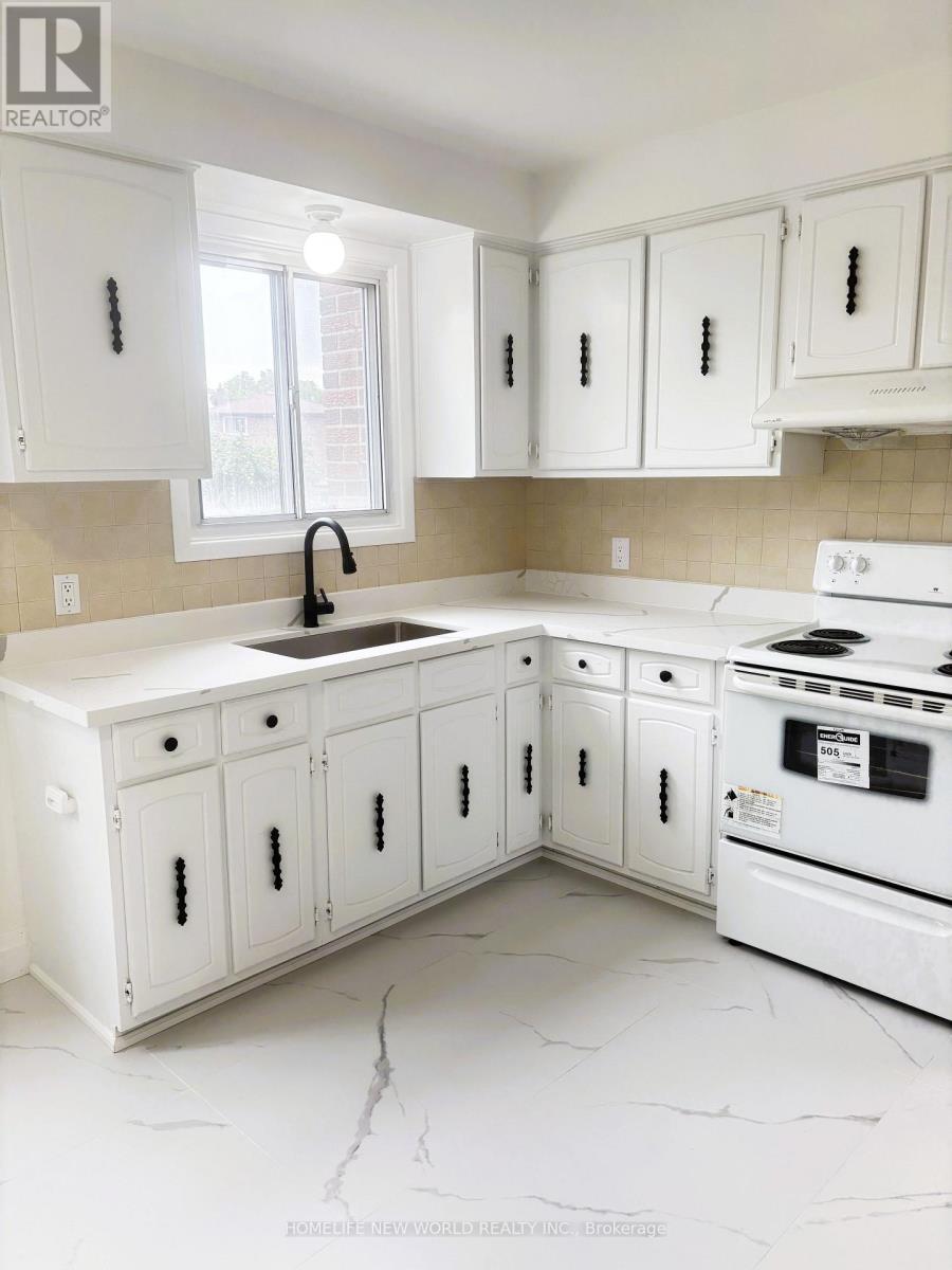 93 Corinthian Boulevard, Toronto, ON
