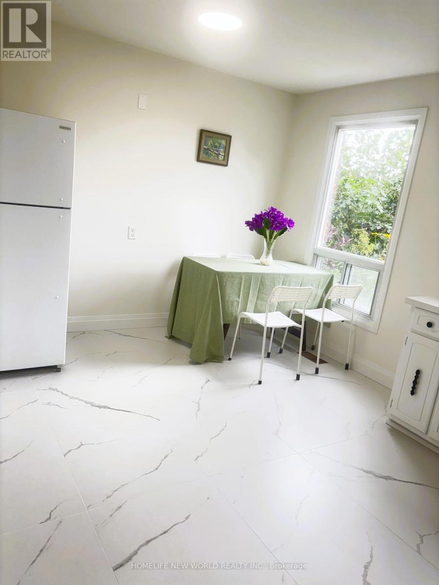 93 Corinthian Boulevard, Toronto, ON