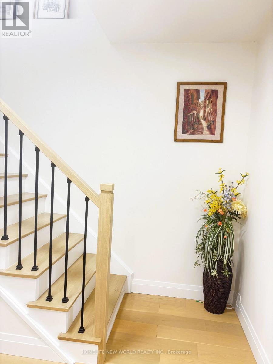 93 Corinthian Boulevard, Toronto, ON