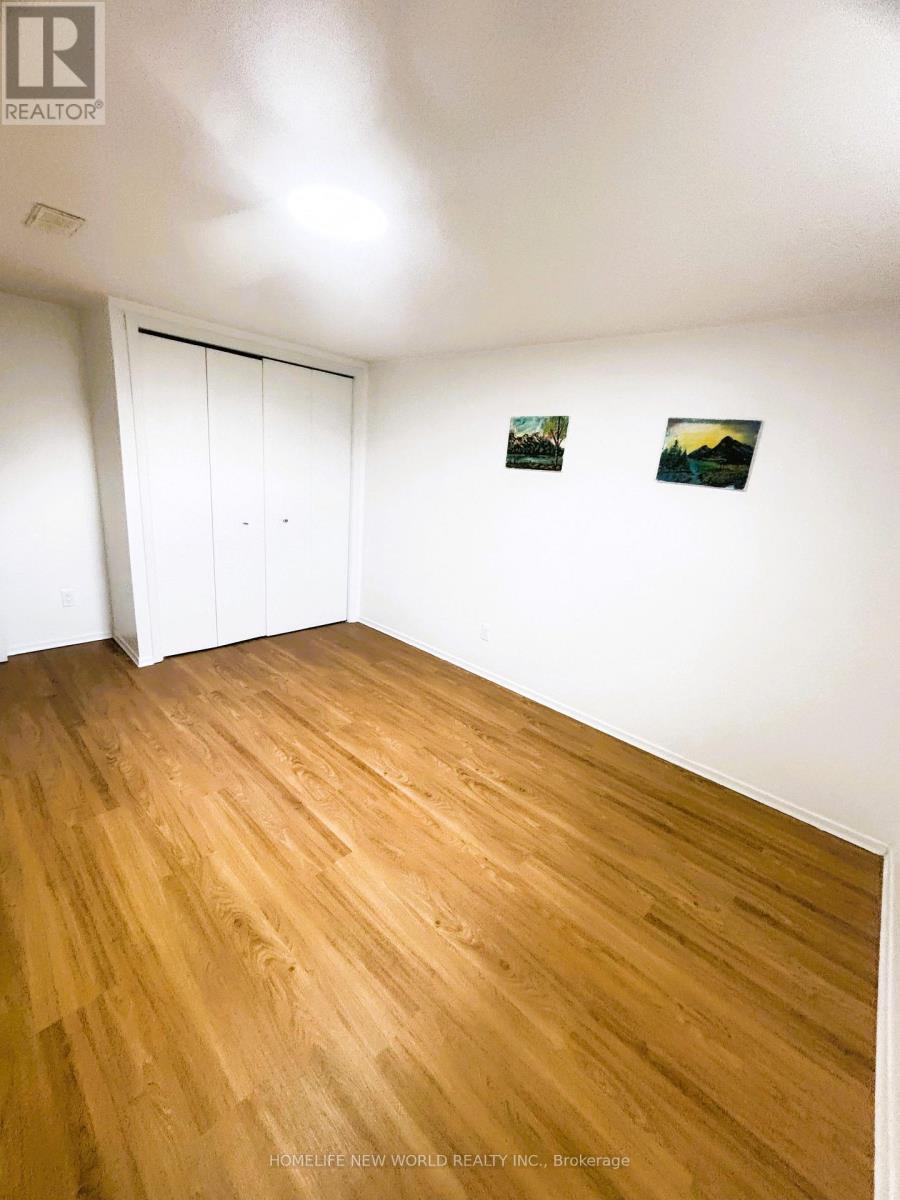 93 Corinthian Boulevard, Toronto, ON