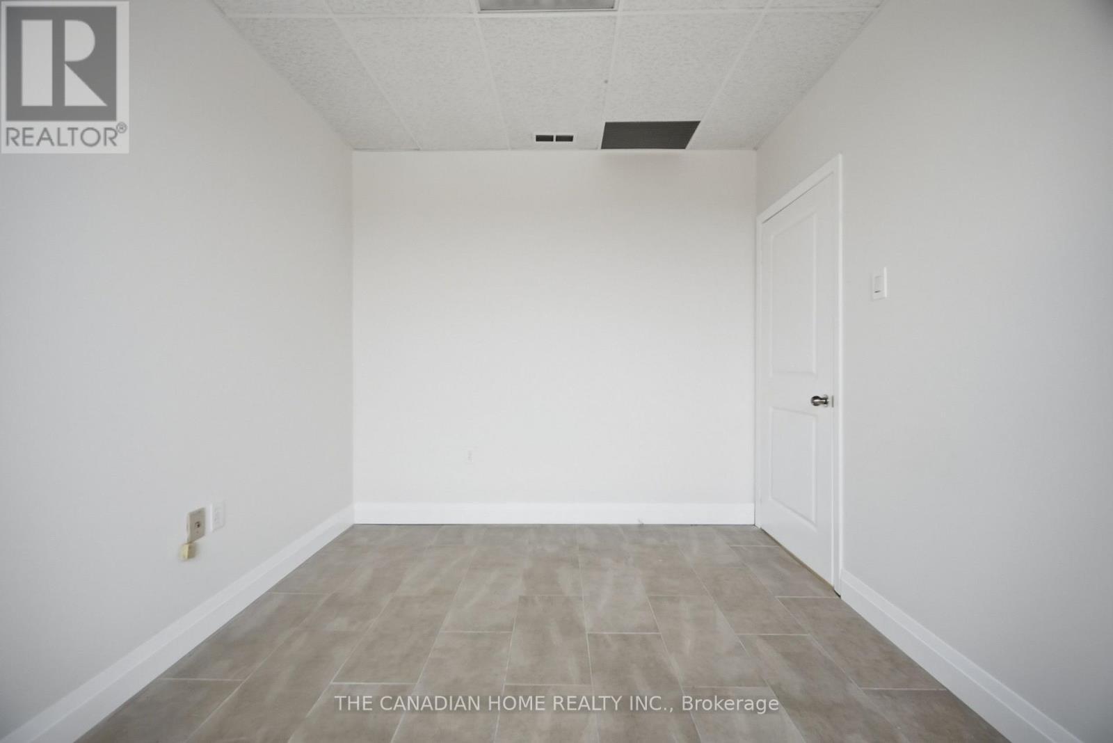 5, 6 & 7 - 7875 Tranmere Drive, Mississauga, ON