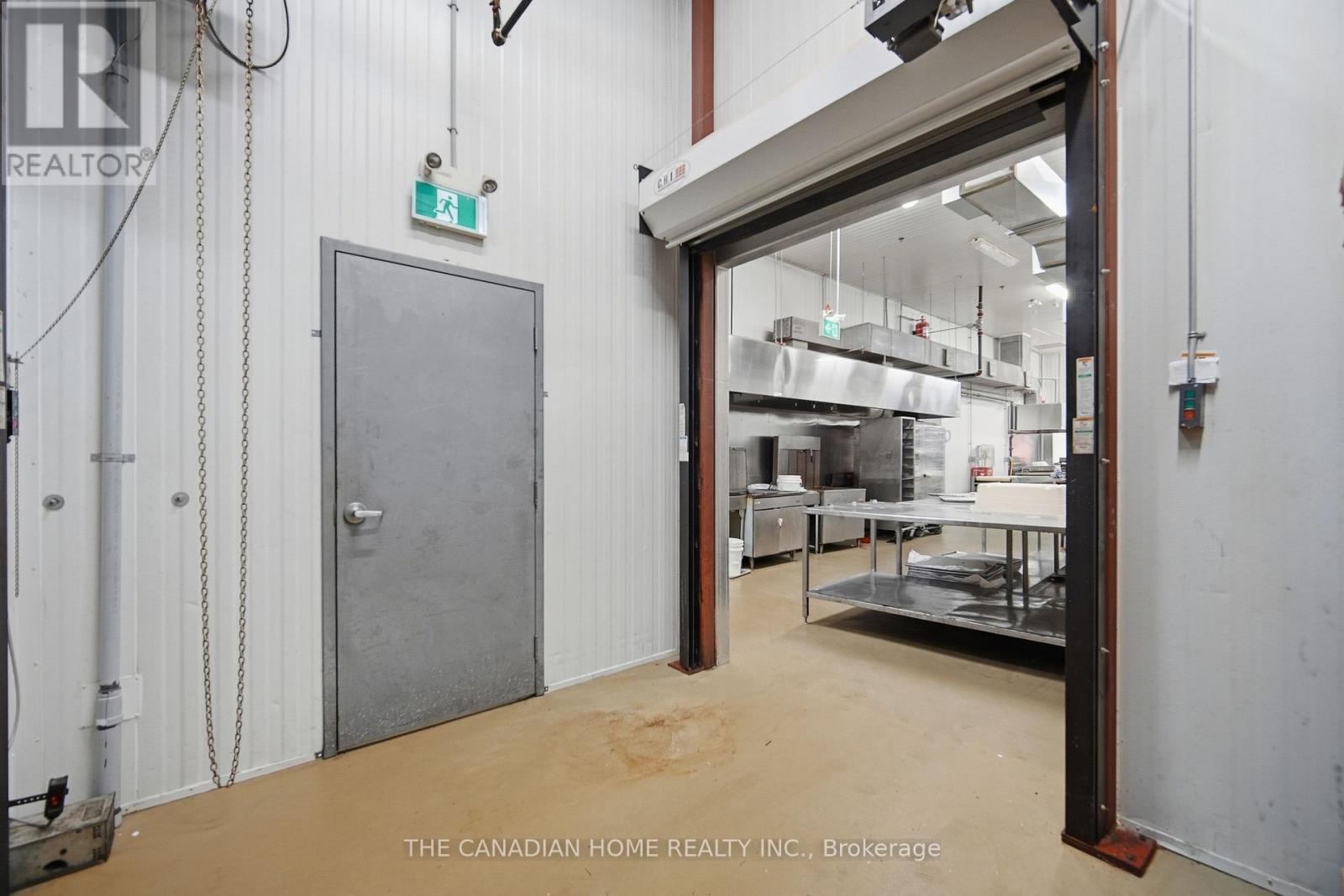 5, 6 & 7 - 7875 Tranmere Drive, Mississauga, ON