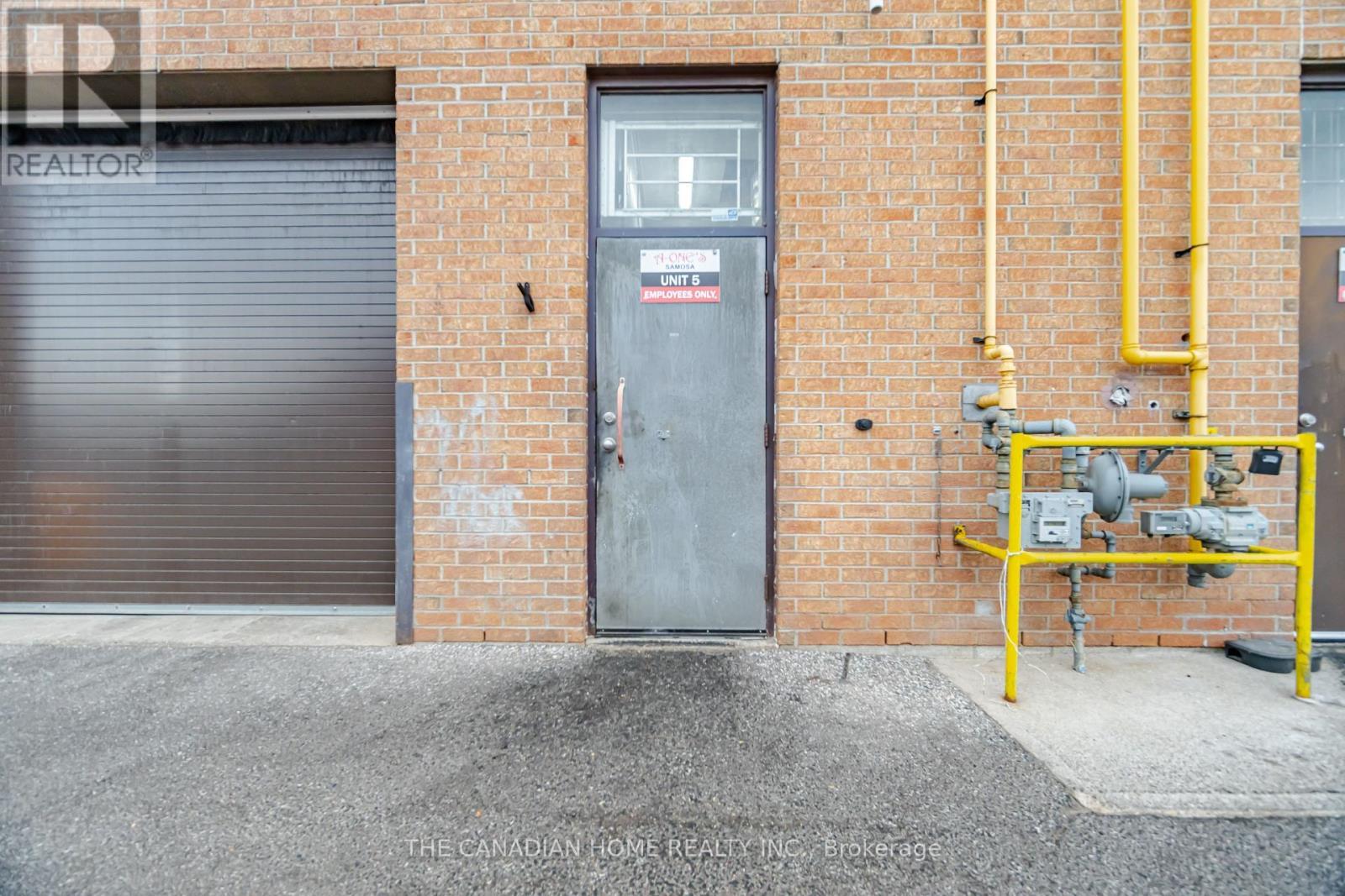 5, 6 & 7 - 7875 Tranmere Drive, Mississauga, ON