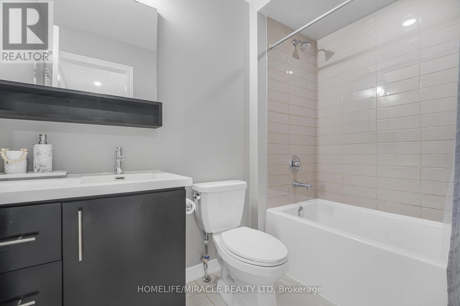 144 - 1890 Rymal Road E, Hamilton, ON